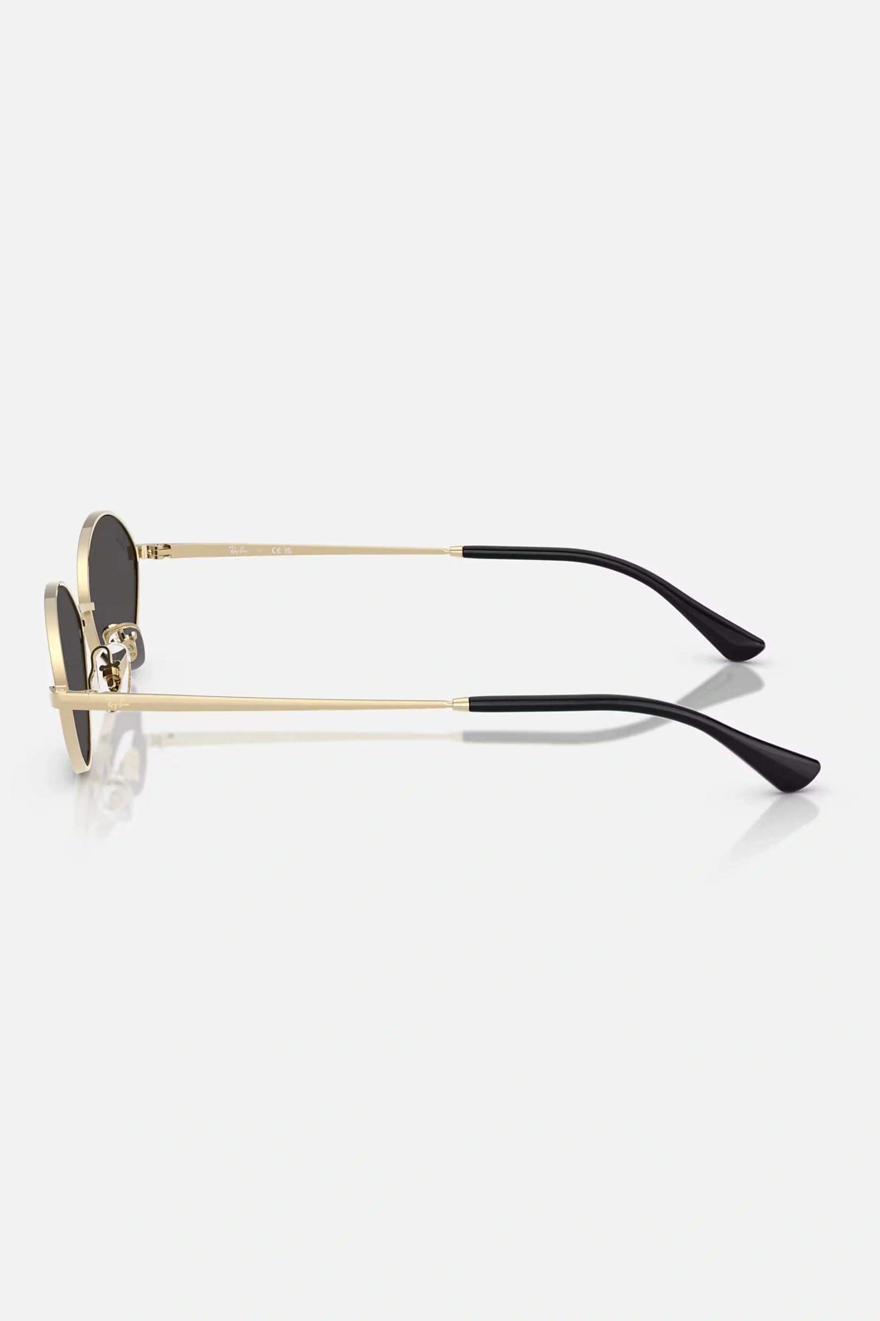 Occhiali da sole Ray-Ban RB3757 921387 Kai Bio-Based, montatura oro pallido con lenti grigio scuro.